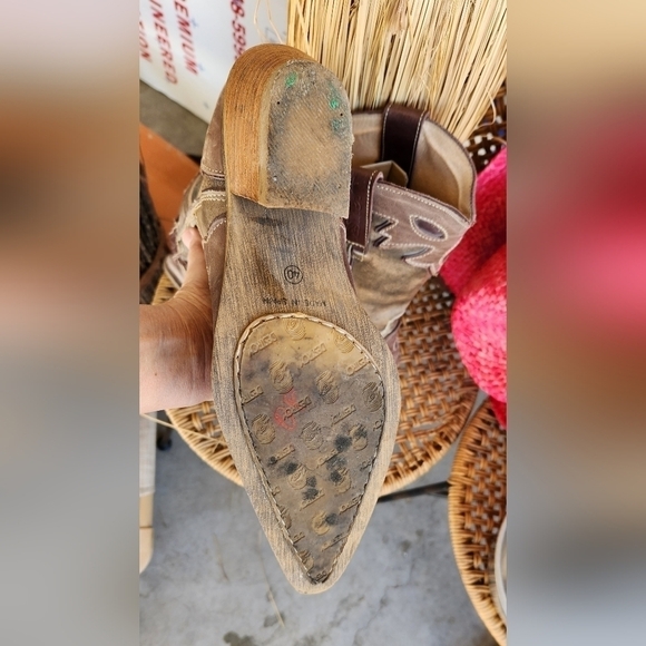 Sassy Western Cowgirl Boots - Picture 10 of 12